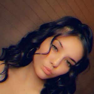 Meet your Posher, Cora